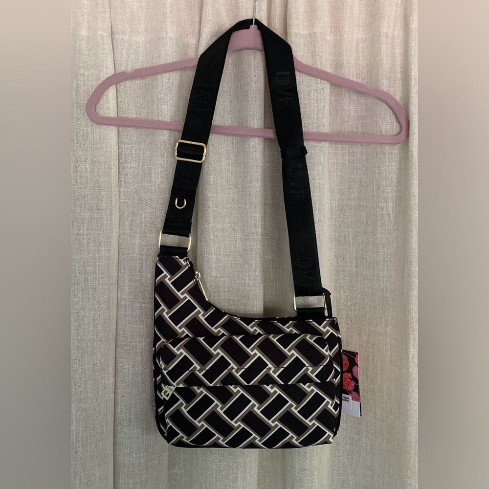 DVF Diane Von Furstenberg Crossbody black patterned purse NWT